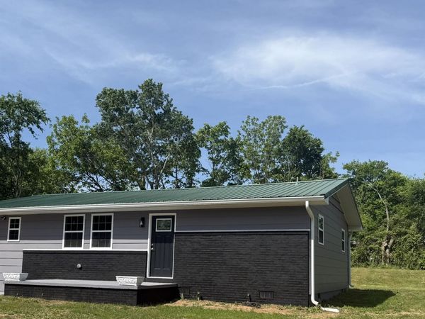 208 Greenwood , Madisonville, TN 37354