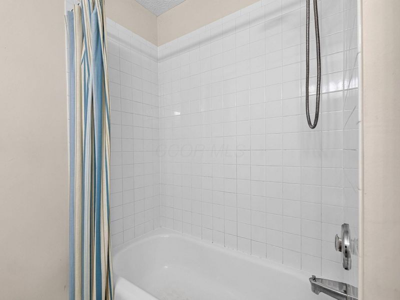 7742 Priestley Drive, Reynoldsburg, OH 43068 Photo 30