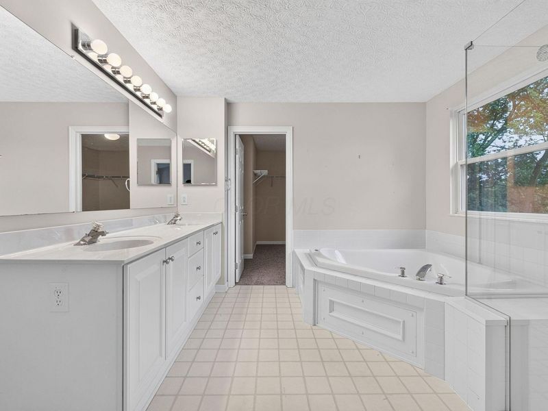 7742 Priestley Drive, Reynoldsburg, OH 43068 Photo 46