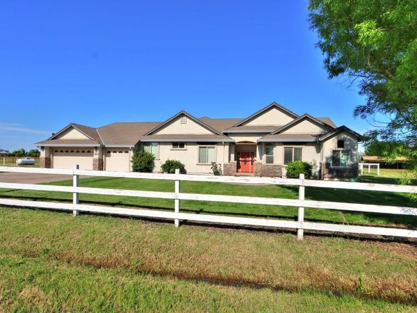 8205 MADRONE St, Elverta, CA 95626