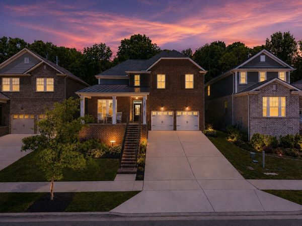 1077 Pebble Run Rd, Hendersonville, TN 37075
