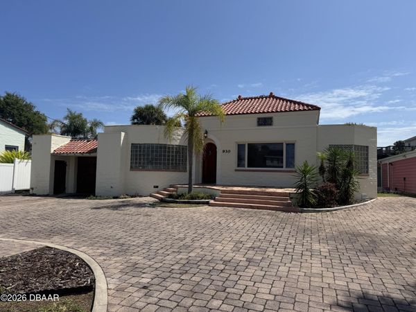 930 N Wild Olive Avenue, Daytona Beach, FL 32118