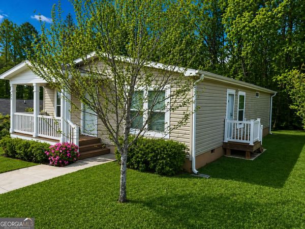 21 Hillandale Street, Newnan, GA 30263