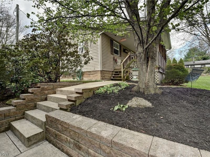 2041 Thrasher Road SW, Carrollton, OH 44615 Photo 3