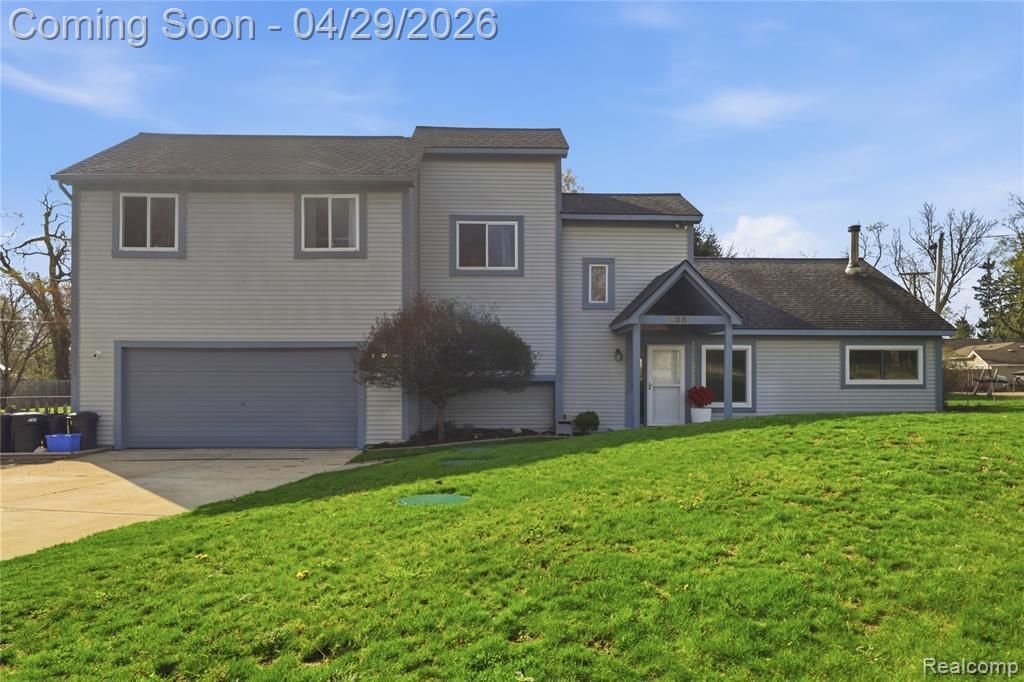 3357 Giddings Boulevard, Highland Township, MI 48356 Main Photo