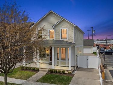 1109 Bennaville Avenue, Birmingham, MI 48009