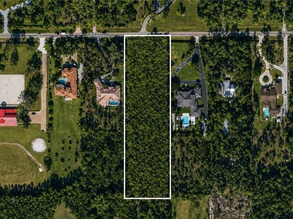 6890 Sandalwood LN, NAPLES, FL 34109