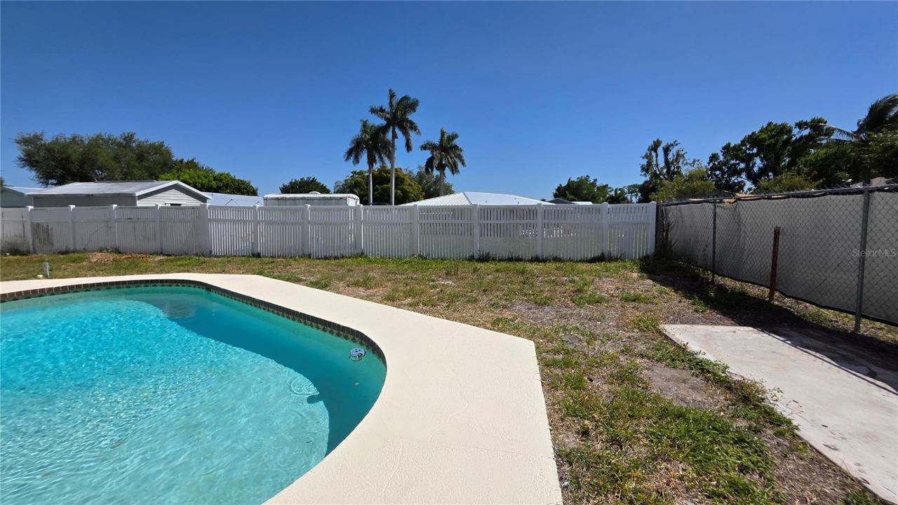 6817 11th Avenue Nw, Bradenton, FL 34209 Photo
