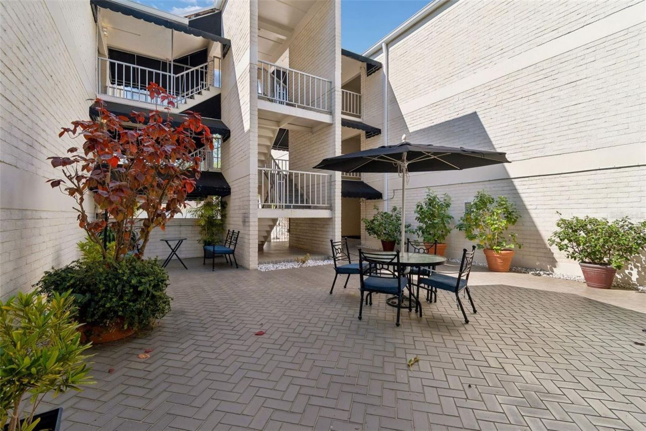 3325 Bayshore Boulevard, Unit D14, Tampa, FL 33629 Photo