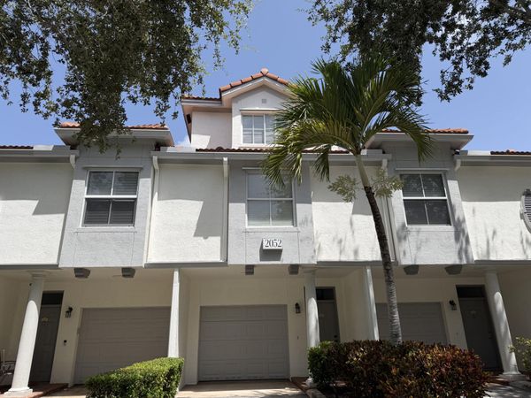 2052 Alta Meadows Lane, Unit 2205, Delray Beach, FL 33444