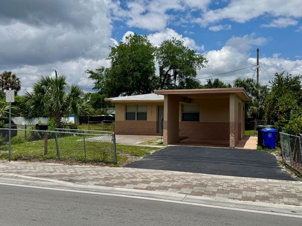 2131 NW 6th Street, Fort Lauderdale, FL 33311