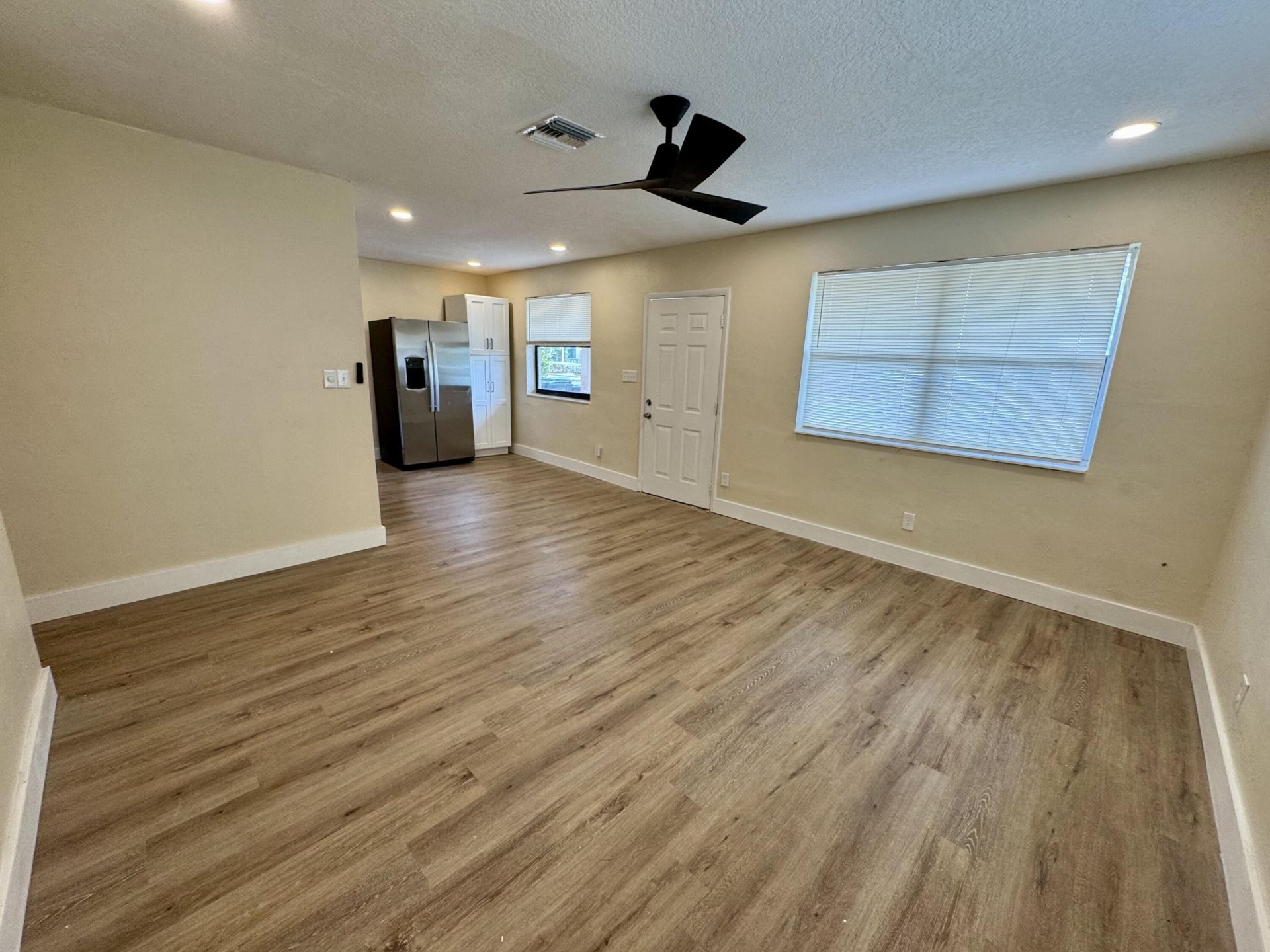 2131 NW 6th Street, Fort Lauderdale, FL 33311 Photo