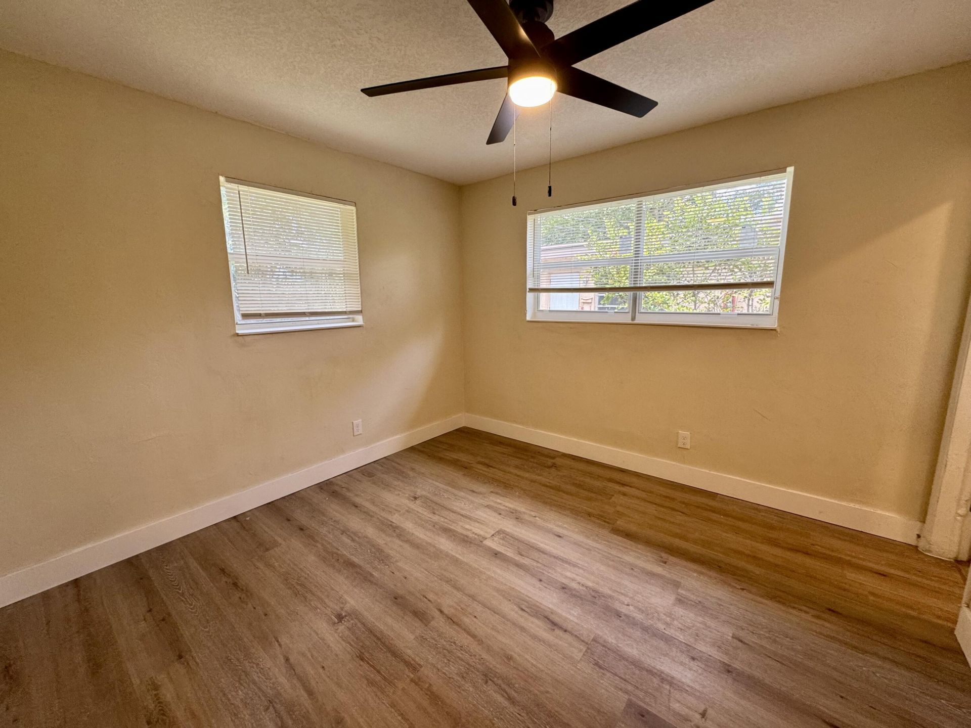 2131 NW 6th Street, Fort Lauderdale, FL 33311 Photo