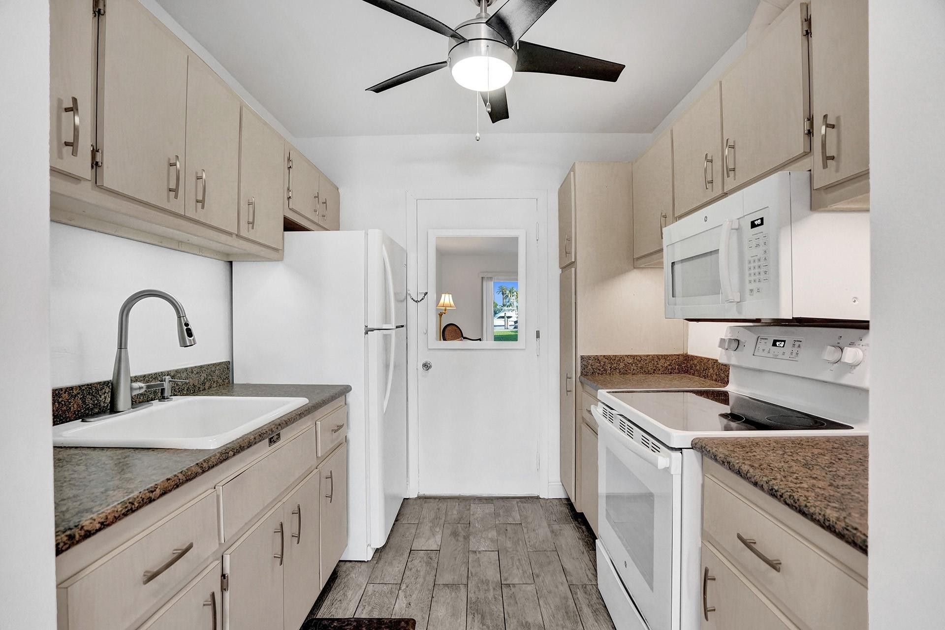 1475 SE 15th Street, Unit 111, Fort Lauderdale, FL 33316 Photo