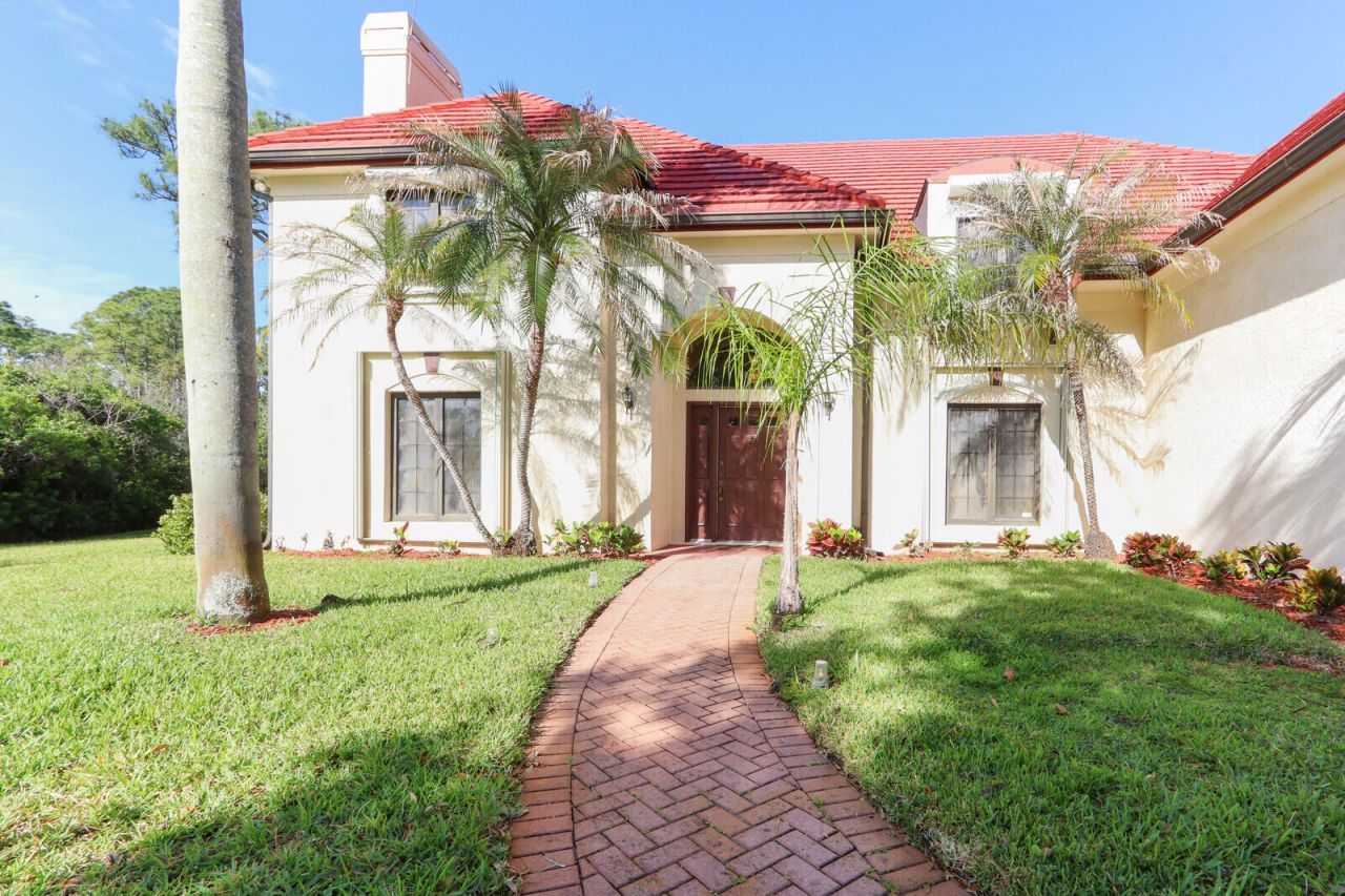 7868 Saddlebrook Drive, Port Saint Lucie, FL 34986 Photo