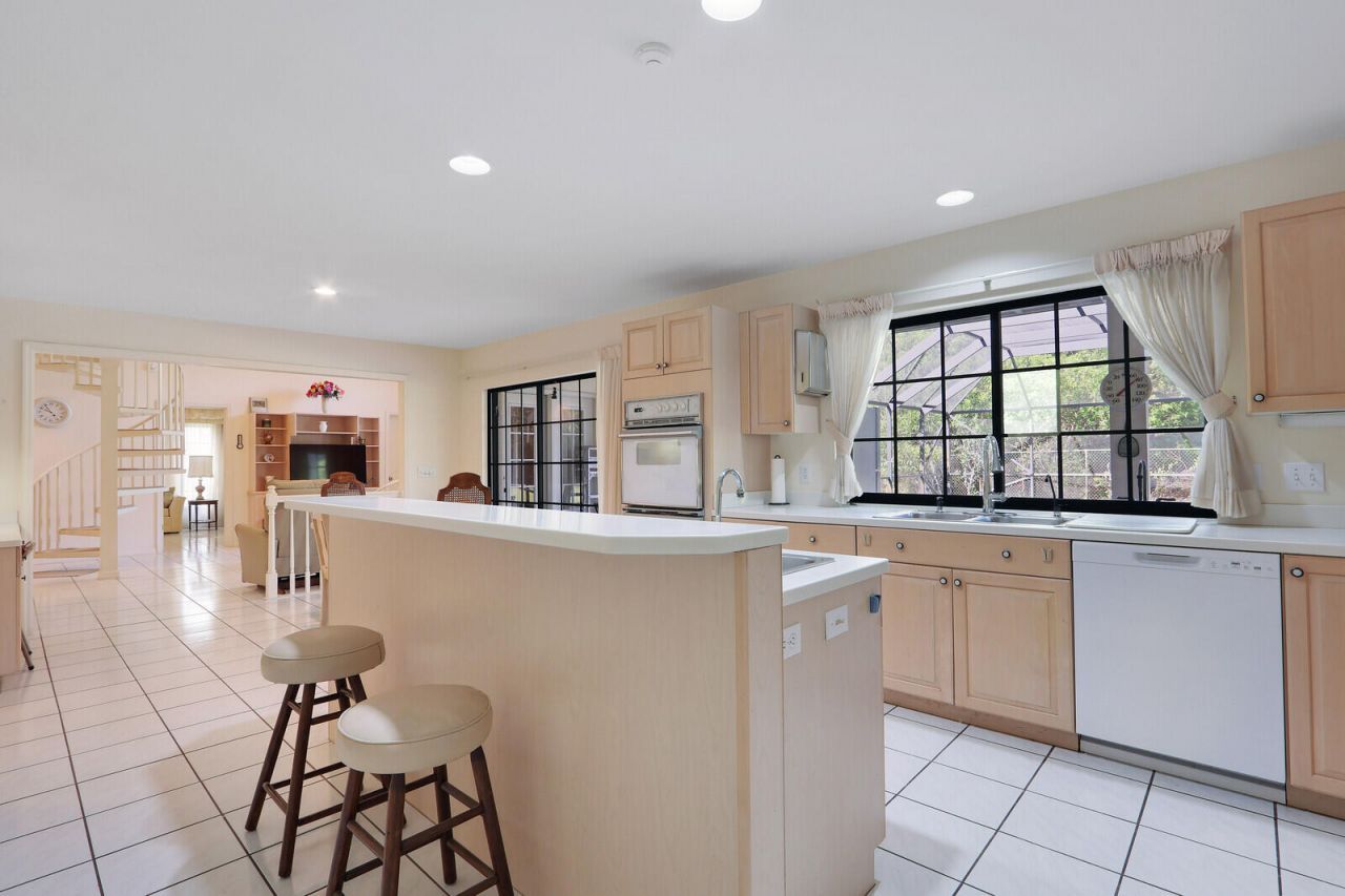 7868 Saddlebrook Drive, Port Saint Lucie, FL 34986 Photo