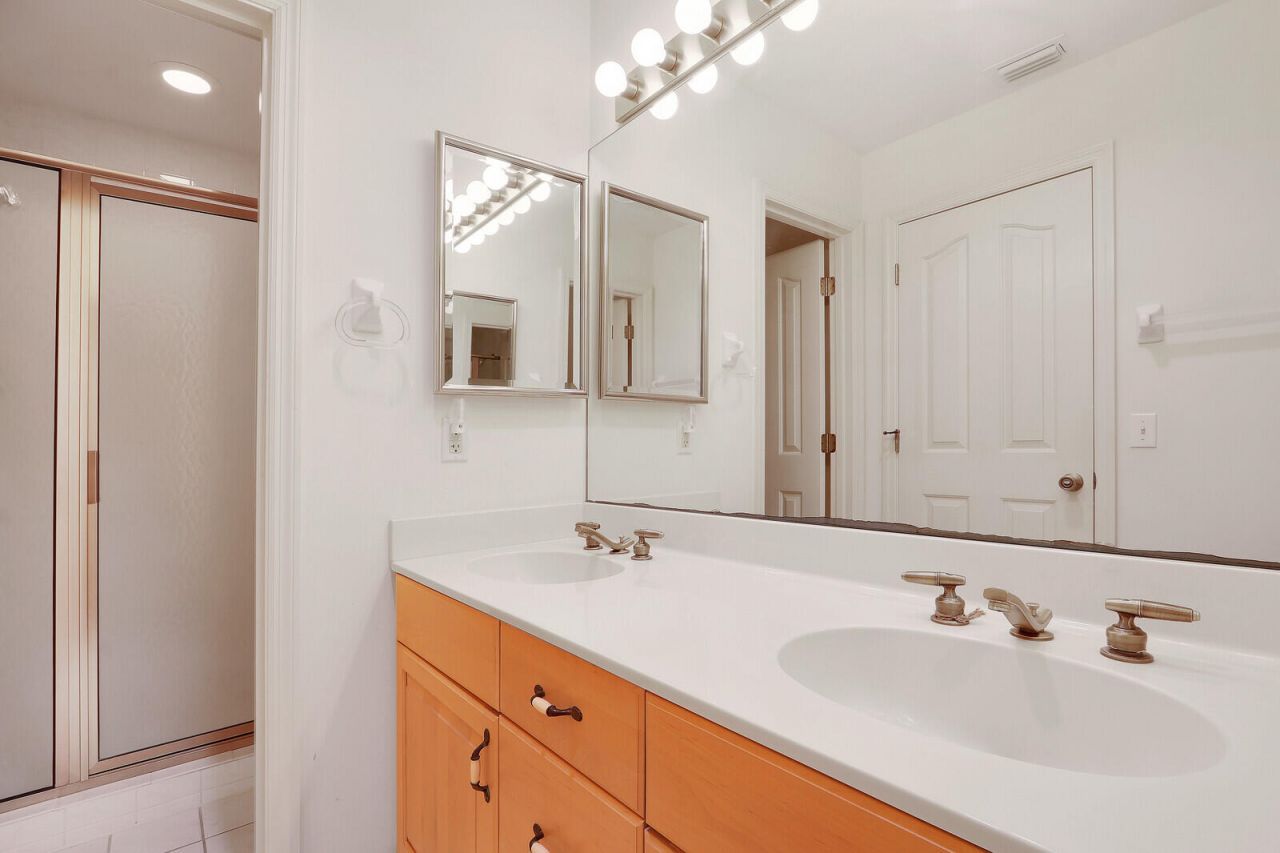 7868 Saddlebrook Drive, Port Saint Lucie, FL 34986 Photo