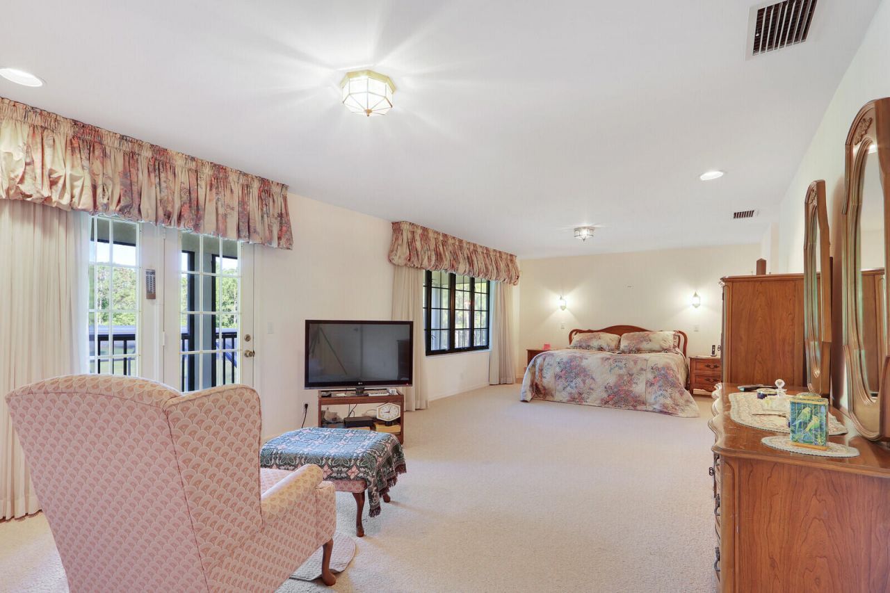 7868 Saddlebrook Drive, Port Saint Lucie, FL 34986 Photo
