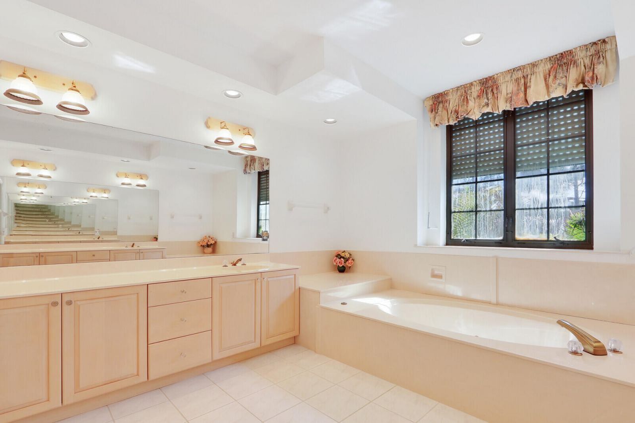 7868 Saddlebrook Drive, Port Saint Lucie, FL 34986 Photo