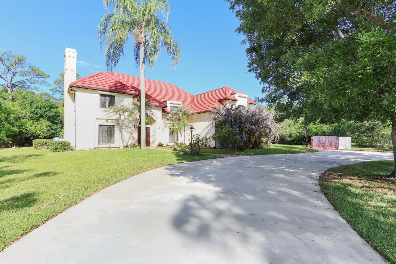 7868 Saddlebrook Drive, Port Saint Lucie, FL 34986 Photo