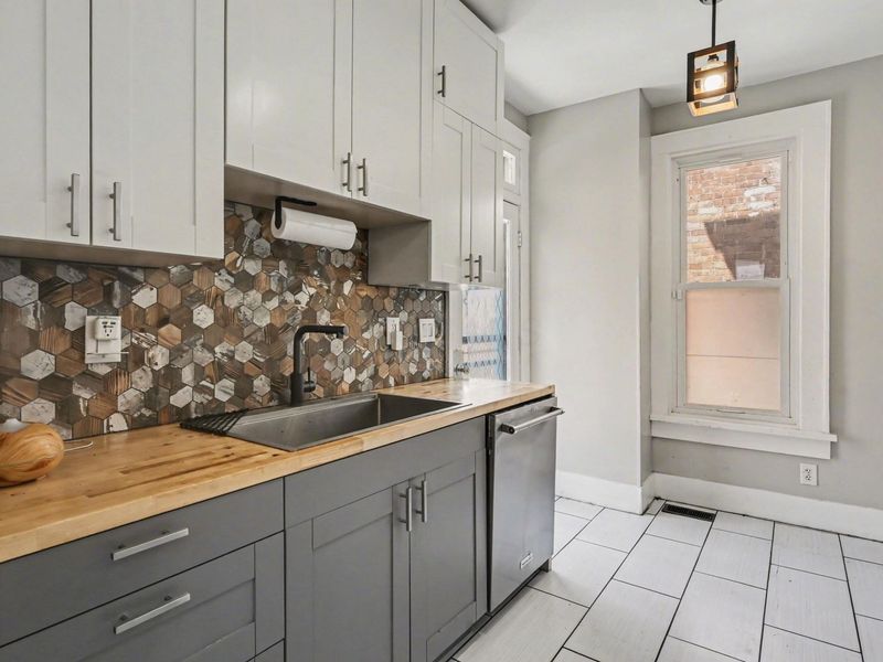 1639 E Granville Street, Columbus, OH 43203 Photo 14