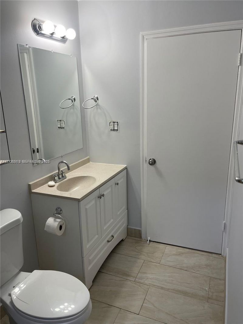 1074 NW 27th St, Miami, FL 33127 Photo