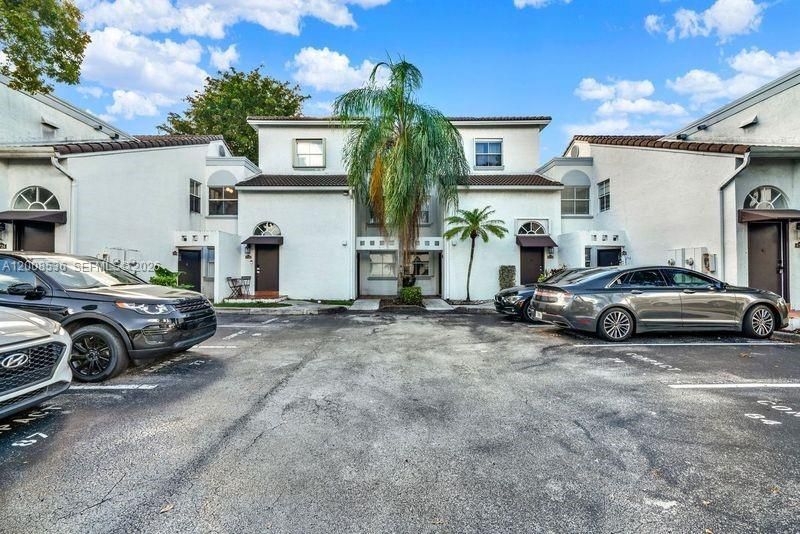 4728 NW 97th Ct, Unit 86, Doral, FL 33178 Photo