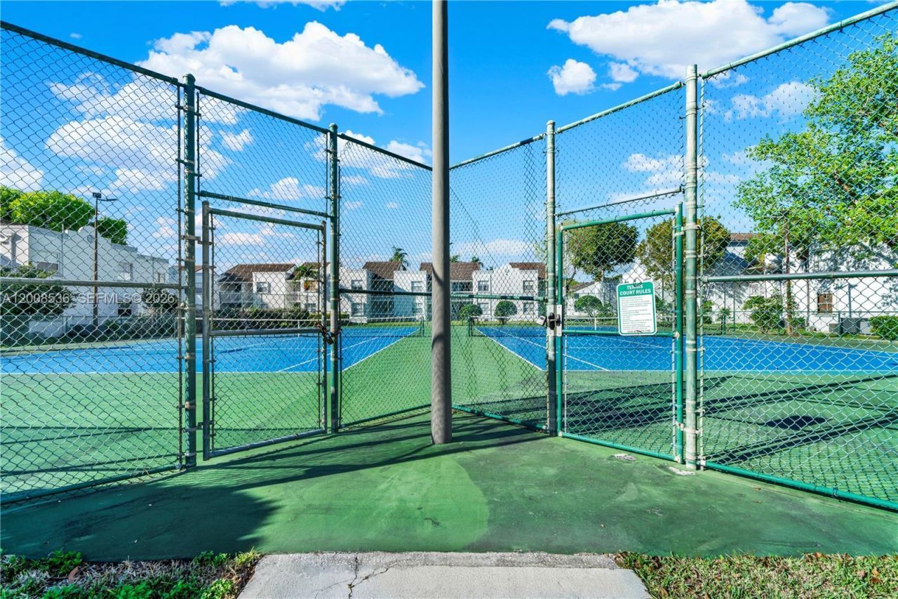4728 NW 97th Ct, Unit 86, Doral, FL 33178 Photo