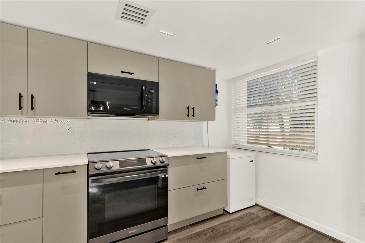 4728 NW 97th Ct, Unit 86, Doral, FL 33178 Photo