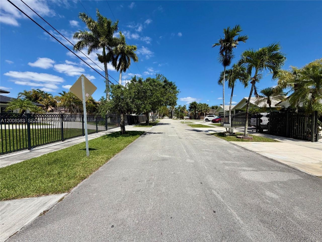 13431 SW 32nd St , Miami, FL 33175 Photo