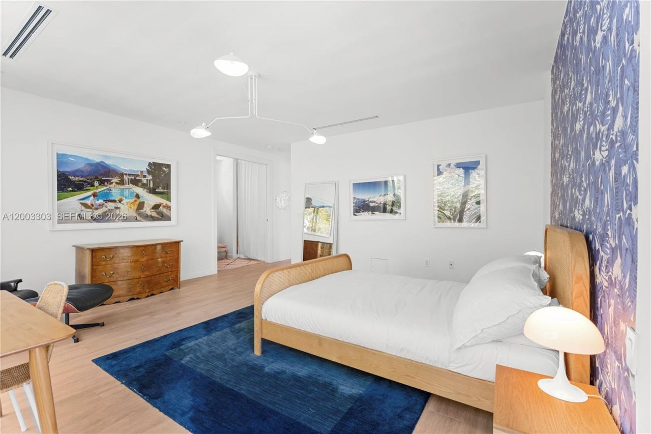 2955 Shipping Ave, Unit 2955, Miami, FL 33133 Photo