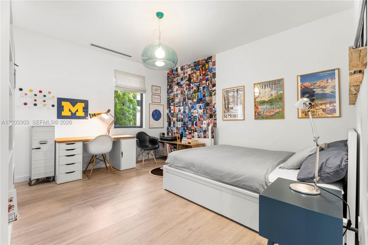 2955 Shipping Ave, Unit 2955, Miami, FL 33133 Photo