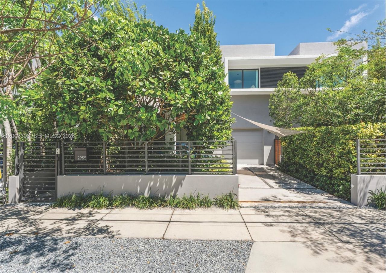2955 Shipping Ave, Unit 2955, Miami, FL 33133 Photo