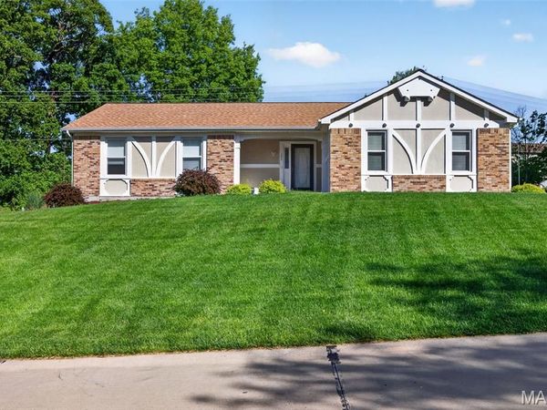 386 Westbrook Drive, O'Fallon, MO 63366