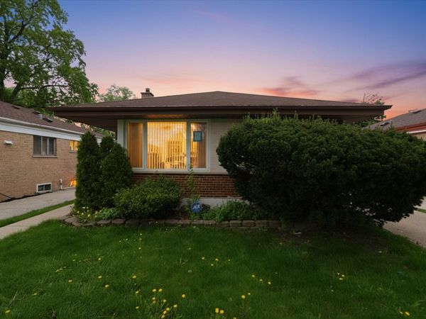 119 Rice Avenue , Bellwood, IL 60104