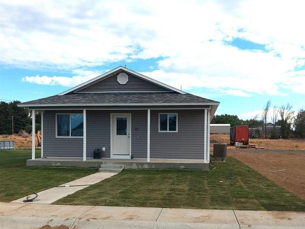 569 W 7th Ave, Wendell, ID 83338