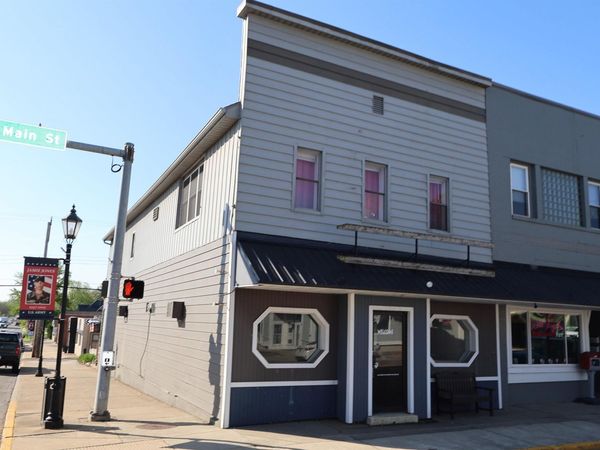 101 W Main Street, Syracuse, IN 46567