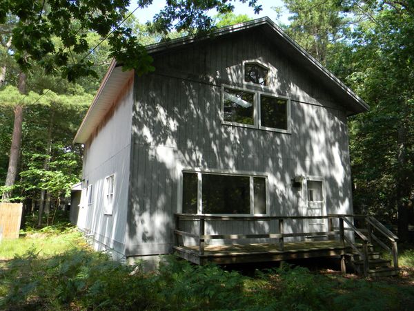 6383 S Lakeshore Drive, Pentwater, MI 49449