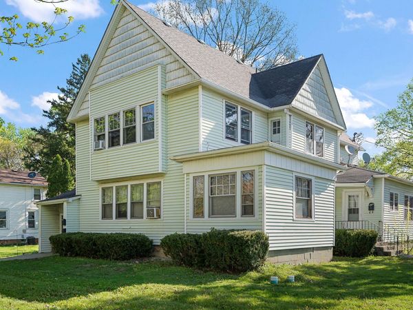 324 S Main Street , Crown Point, IN 46307