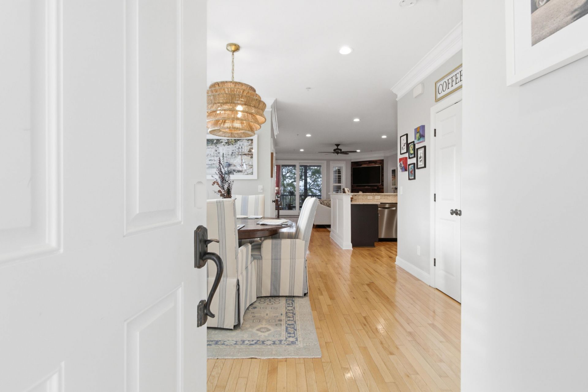 1611 Folly Creek Way Photo 22