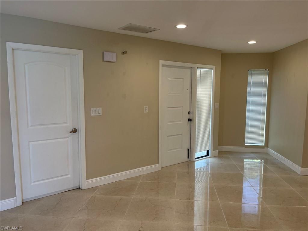 255 Pine Valley Cir, Naples, FL 34113 Photo