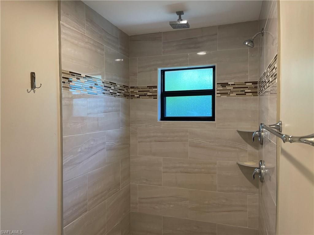 255 Pine Valley Cir, Naples, FL 34113 Photo