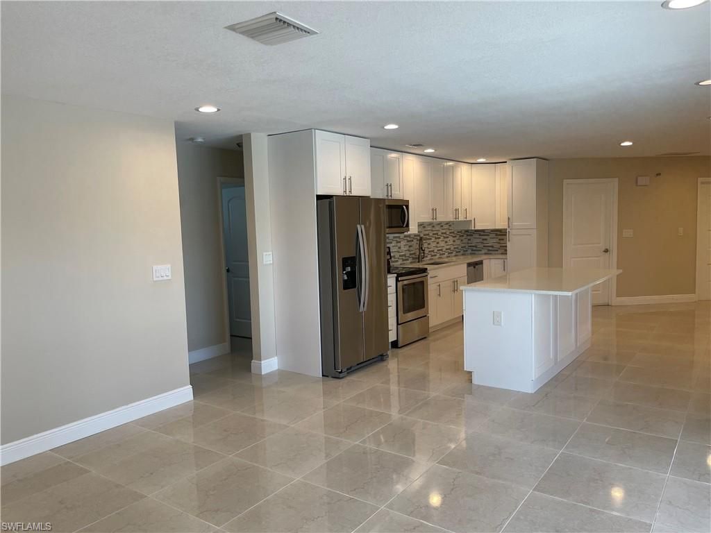 255 Pine Valley Cir, Naples, FL 34113 Photo