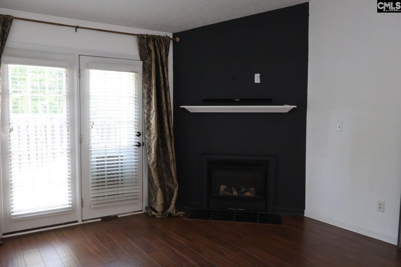 107 Waverly Drive  Photo 12