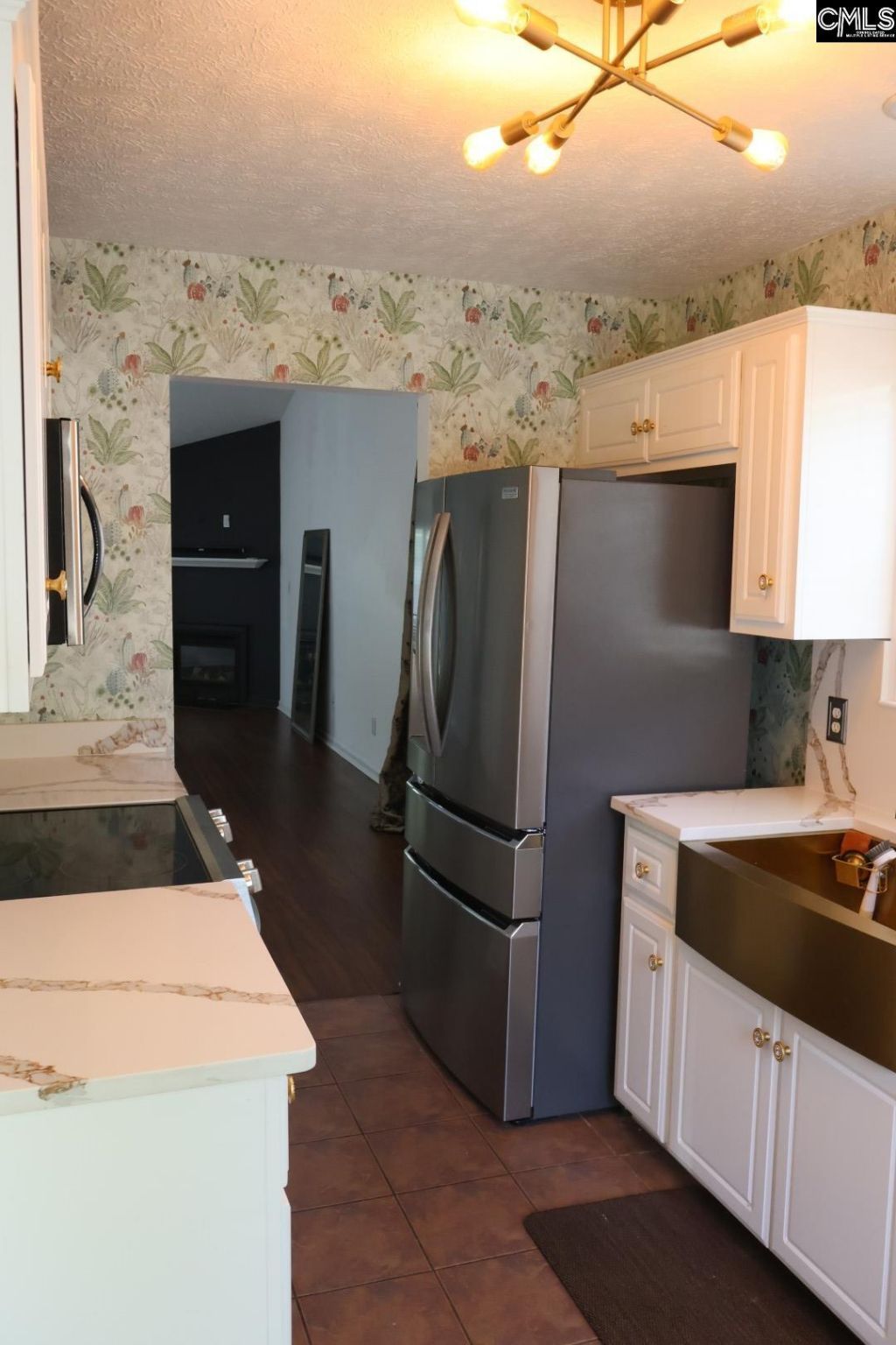 107 Waverly Drive  Photo 7