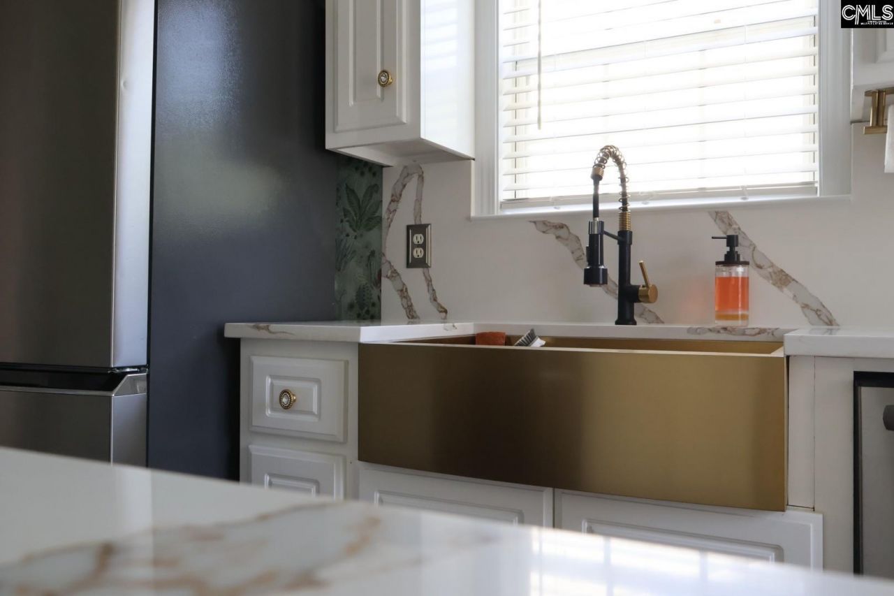 107 Waverly Drive  Photo 8