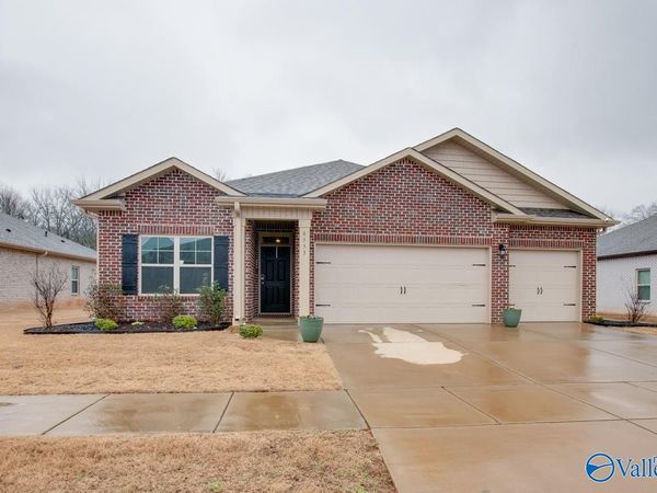 6553 Moon Crest Lane NW, Huntsville, AL 35806