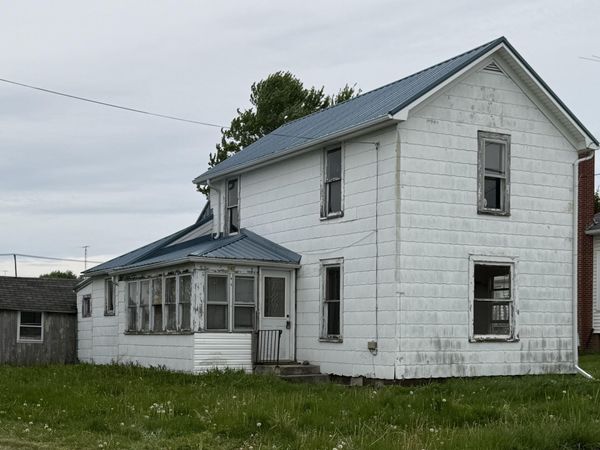 147 W Brown Avenue , Carey, OH 43316