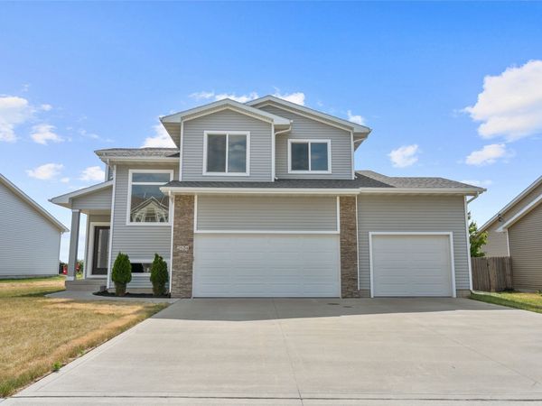 2634 3rd Avenue SW, Altoona, IA 50009
