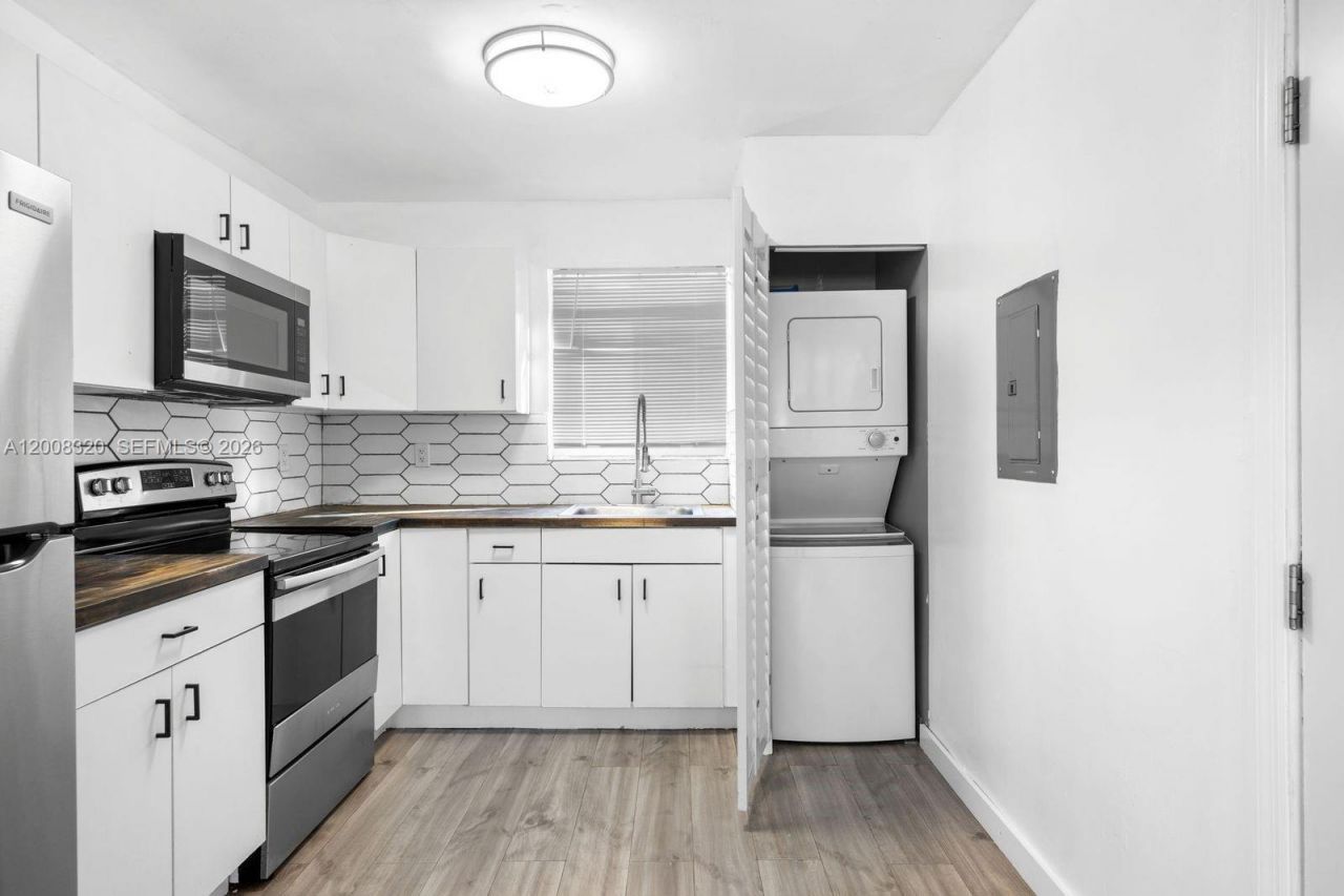 842 SW 3rd St , Miami, FL 33130 Photo